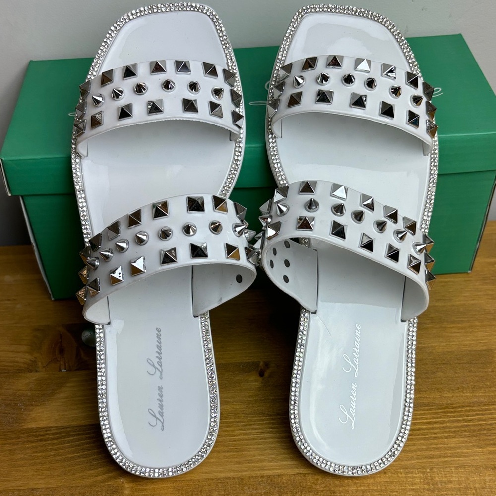Lauren Lorraine White and Silver Studded Jelly Sandals size 7.5, Euro 39